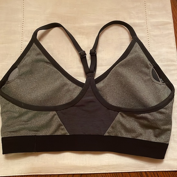 NIKE DRI-FIT Sports Bra - Picture 2 of 3